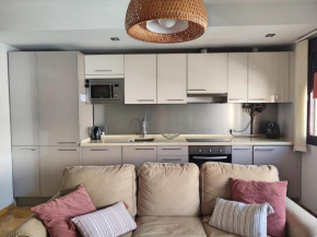 Amplio y Moderno Apartamento Lorenzo Ferreira